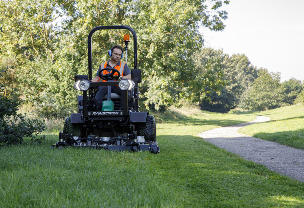 Ransomes tondeuse autoportée modèle LO 81